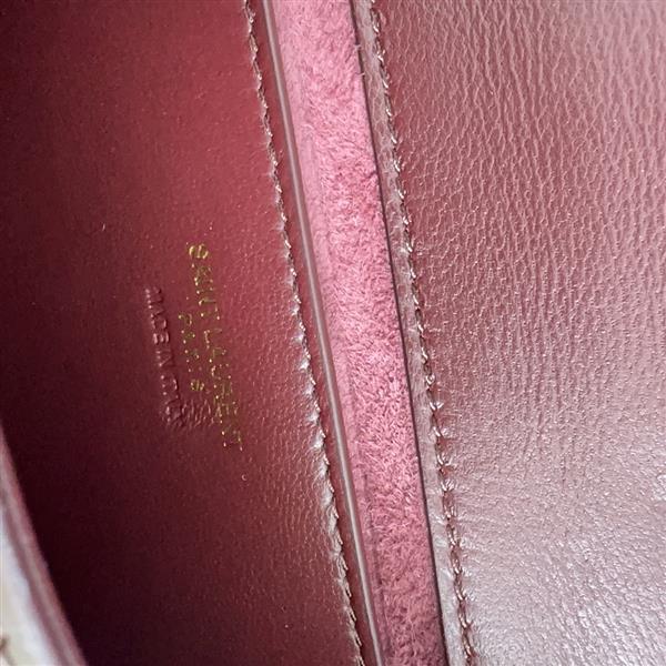 2026224192626758 800